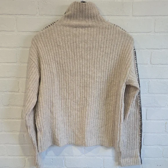 Line Ribbed Turtleneck Sweater - Picture 4 of 6
